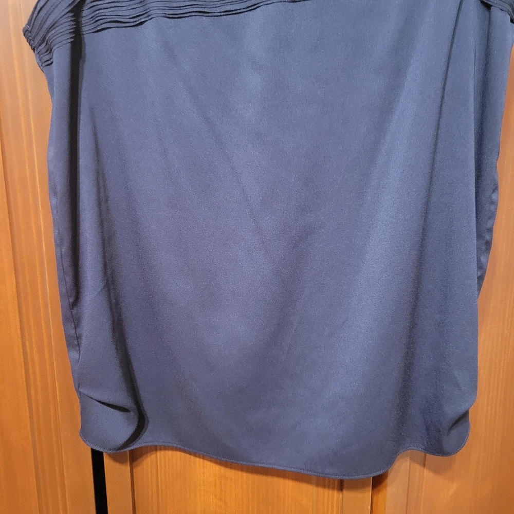 Calvin Klein Ruffle Cap Sleeve Round Neck Black Lightweight Top | Small - Picture 4 of 9